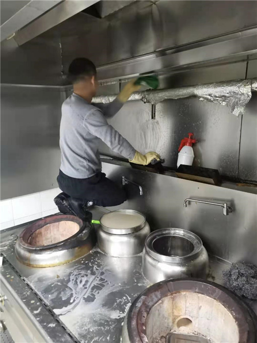 廚房設備維修保養(yǎng),油煙管道清洗,大型油煙機清洗,煙道清洗,廚房清洗,油煙凈化器改造安裝